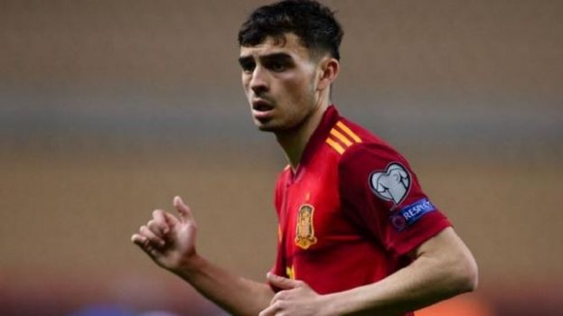 Pedri sella con una plata ol&iacute;mpica una temporada de r&eacute;cord