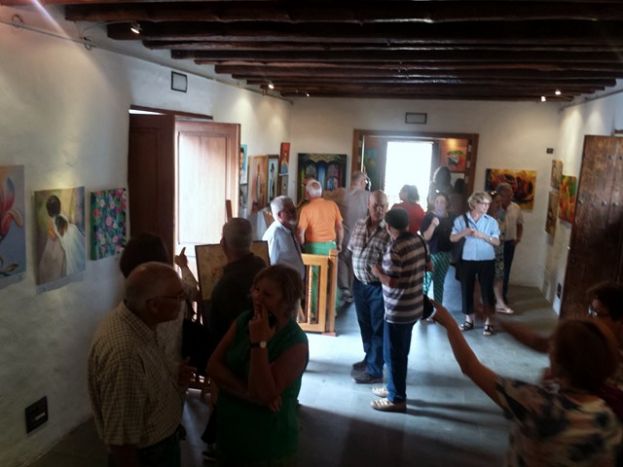 Más de 70 obras muestran el trabajo en la Academia de Josefa Medina