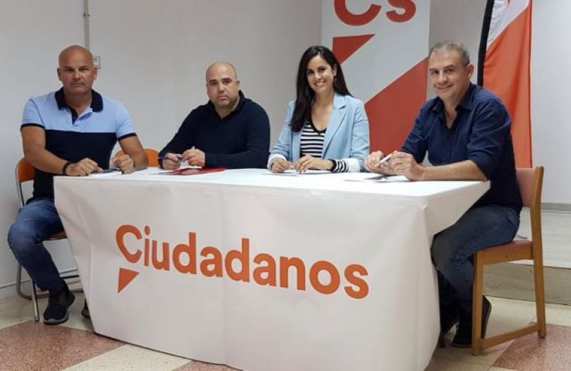 Cs se compromete a mejorar la formación y la carrera profesional de la Policía Local