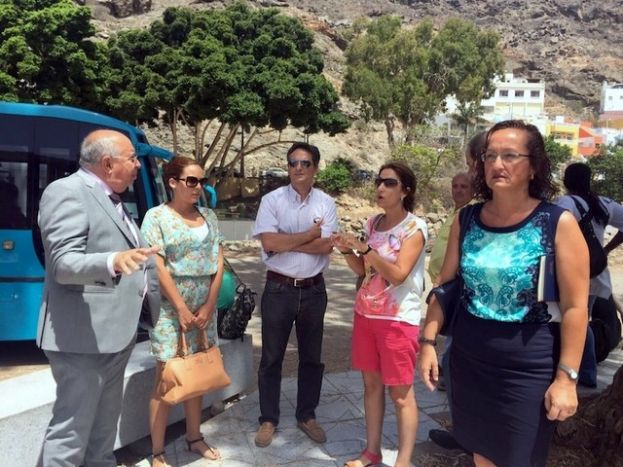 Mogán: Onalia Bueno se cita con el consejero de Transporte