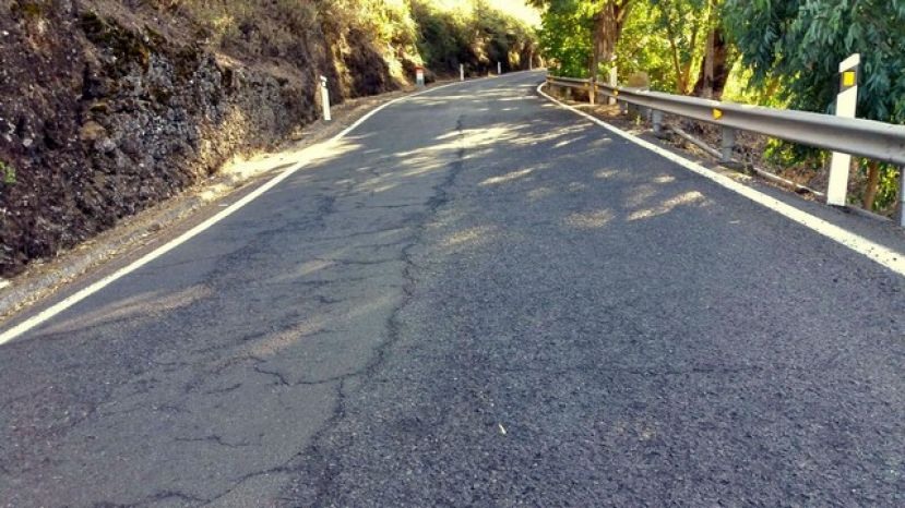 El PP reclama el reasfaltado urgente de la GC-21 entre Valleseco y Artenara