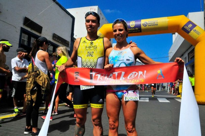 Juan Luis D&iacute;az y D&aacute;cil Hern&aacute;ndez conquistan el I Triatl&oacute;n Villa de Agaete