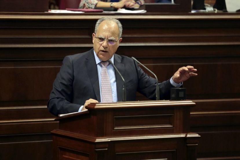 Curbelo: &ldquo;Canarias no puede permitir un retroceso en la bonificaci&oacute;n al transporte&rdquo;