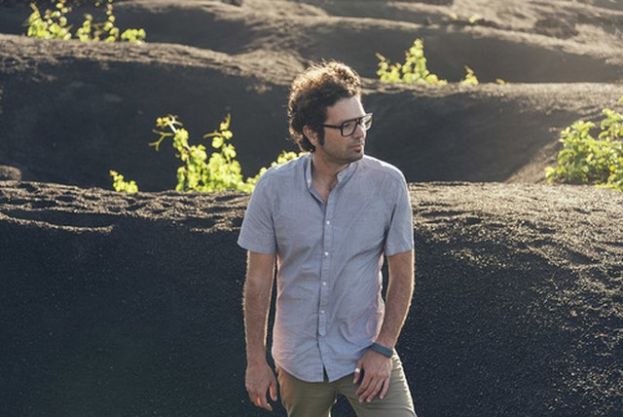 El artista visual Rubén Acosta presenta en el CAAM el libro ‘La costa afortunada’