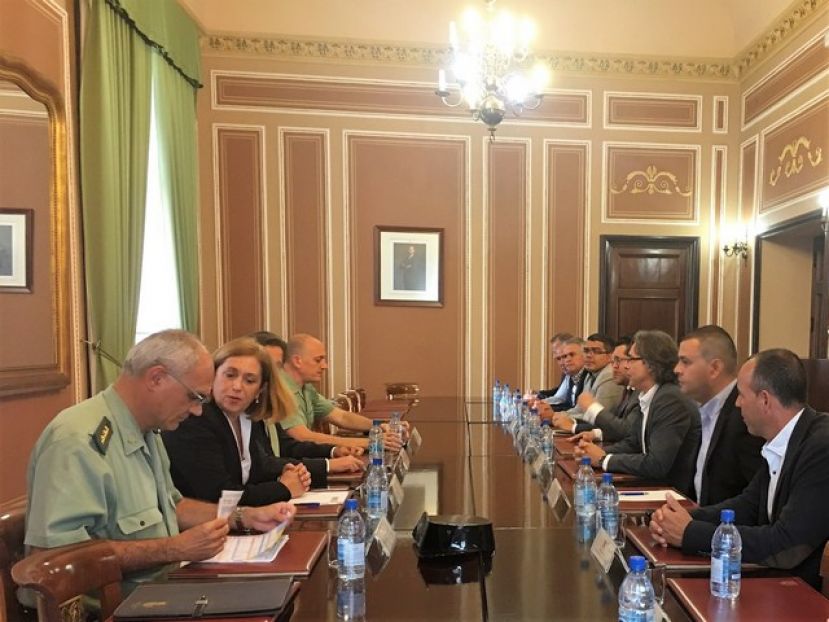 Reunión de la Delegada del Gobierno con los alcaldes de la Mancomunidad del Norte