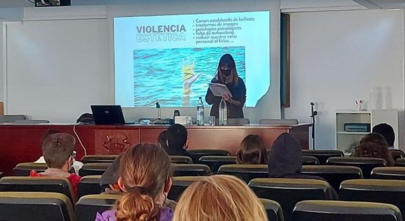 ‘La imposición de la belleza’, de la cineasta canaria Nadia Martín, llegará a 13 centros de formación de las islas