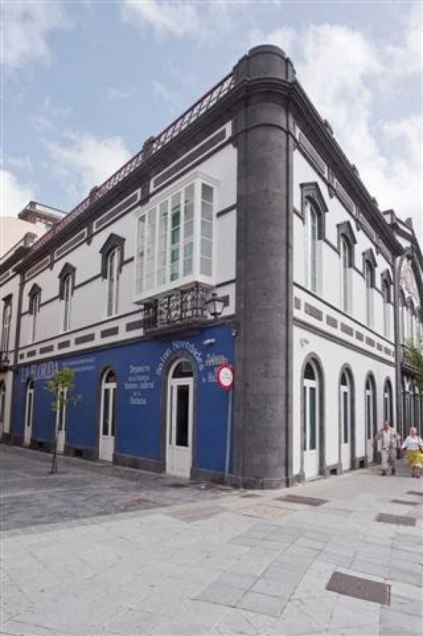 Don Quijote se instala en la Biblioteca Insular