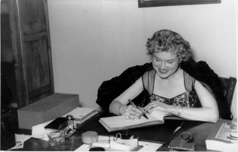 LA CASA-MUSEO TOM&Aacute;S MORALES ACOGE DOS CONFERENCIAS DE FRAN GARCER&Aacute; SOBRE JOSEFINA DE TORRE Y LAS POETAS DE LA EDAD DE PLATA