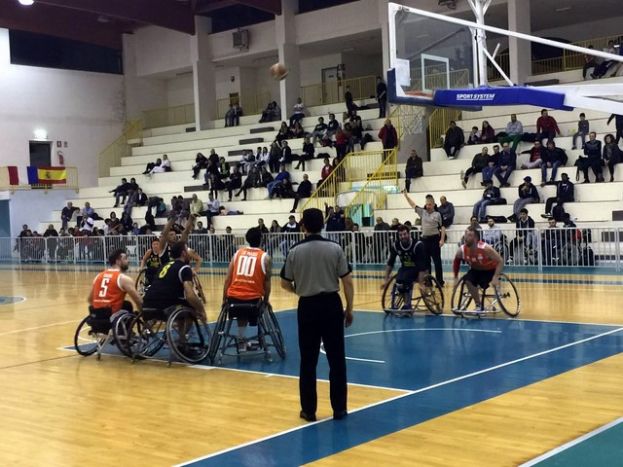 Baloncesto Silla de Ruedas: De T&eacute;ramo a Badajoz