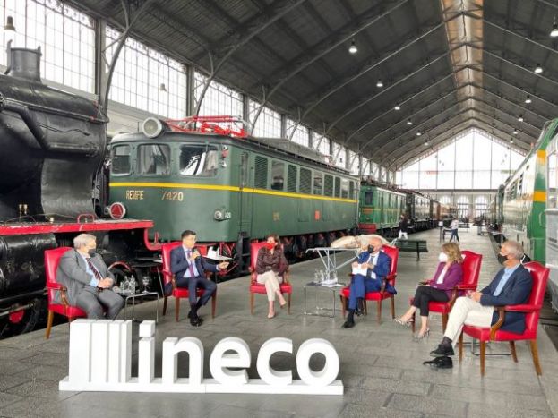 El Vicepresidente debate en Madrid sobre &lsquo;El futuro del ferrocarril&rsquo; en Ineco Forum