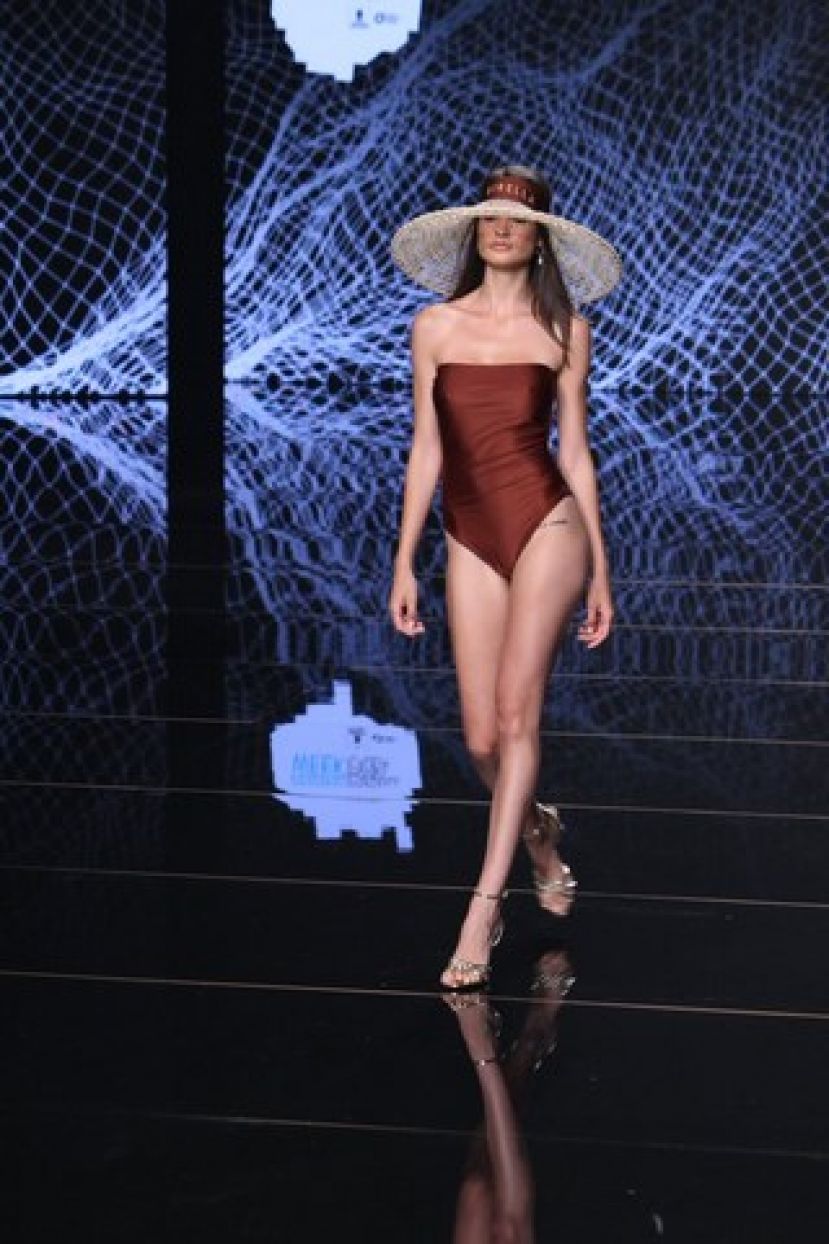 Los desfiles de la Semana de la Moda de Gran Canaria arrancan con la fuerza y creatividad de los j&oacute;venes talentos