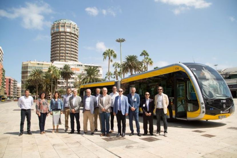 Guaguas Municipales muestra a Titsa el rendimiento de su vehículo 100% eléctrico