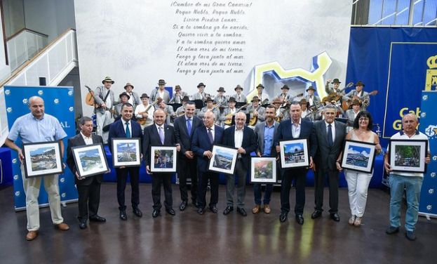 El Cabildo y Global celebran 45 a&ntilde;os de viajes para unir los rincones de la isla