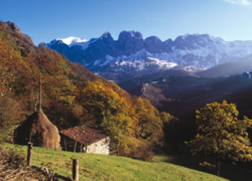 Abierta la inscripción para el ‘Viaje de senderismo 2017’ a Asturias