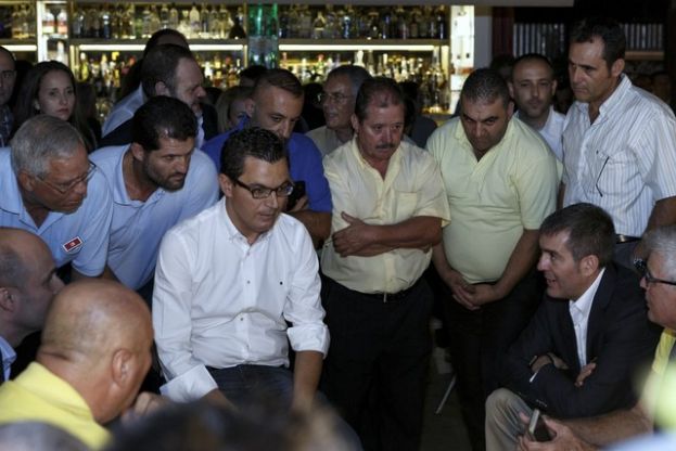 CC: Fernando Clavijo escucha a los taxistas de Telde e Ingenio