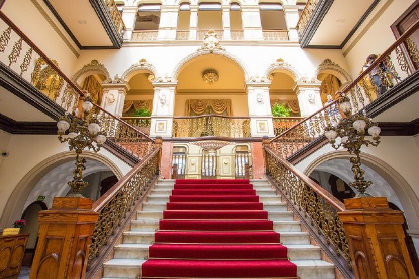 El Gabinete Literario de Gran Canaria estrena la restauraci&oacute;n del parqu&eacute; de marqueter&iacute;a de cien a&ntilde;os