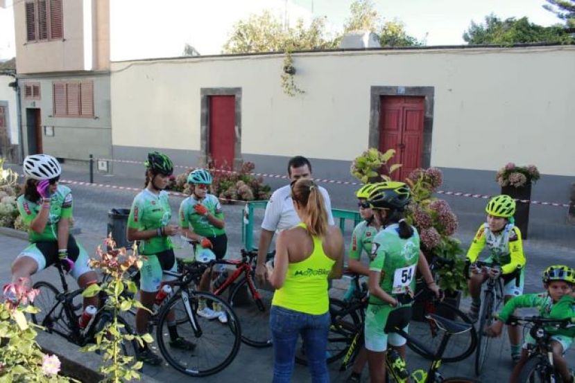Más de un centenar de ciclistas en la XI Prueba de Escuelas Ruta Villa de Moya