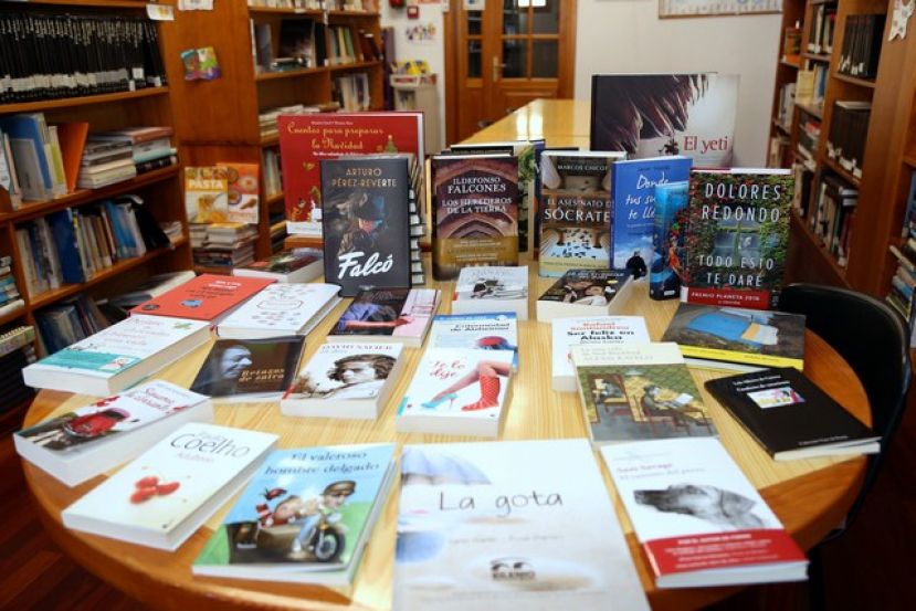 La Biblioteca Municipal de Valleseco aumenta su fondo literario