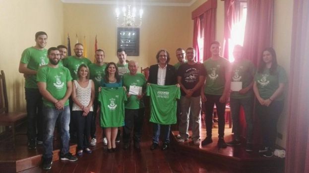 Agaete: El Ayuntamiento recibe al CD Guayarmina