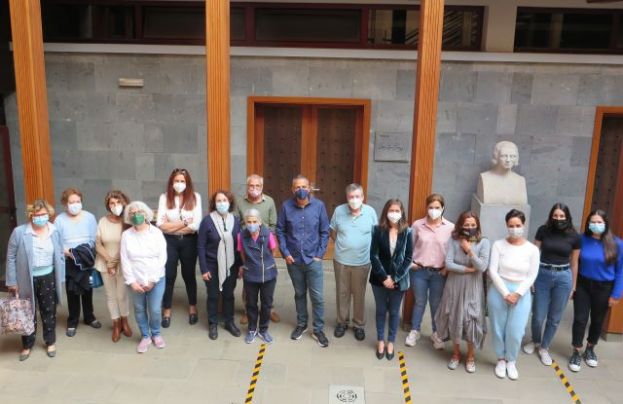 El escritor Santiago Gil trae a su ciudad natal su experiencia en la creaci&oacute;n literaria