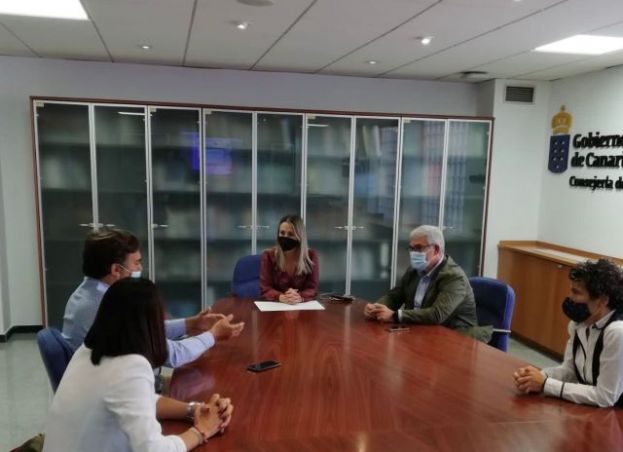 Turismo impulsa planes de formación e investigación para profesionales de empresas agroturísticas y bodegas