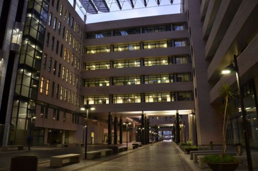 El Hospital Dr. Negrín fomenta la educación on-line de los médicos residentes