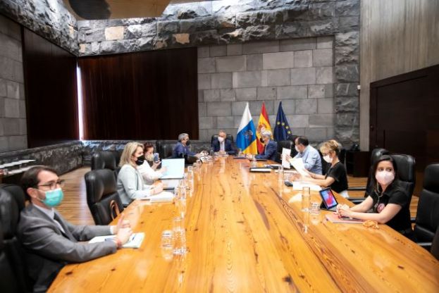 7,8 millones para el equipamiento de los robots quir&uacute;rgicos Da Vinci