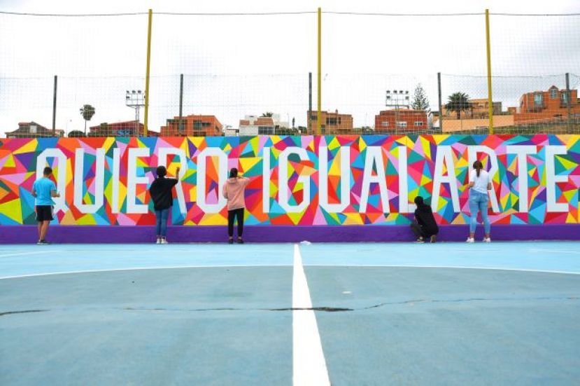 La Regenta y el IES el Bat&aacute;n crean un mural en defensa de la igualdad