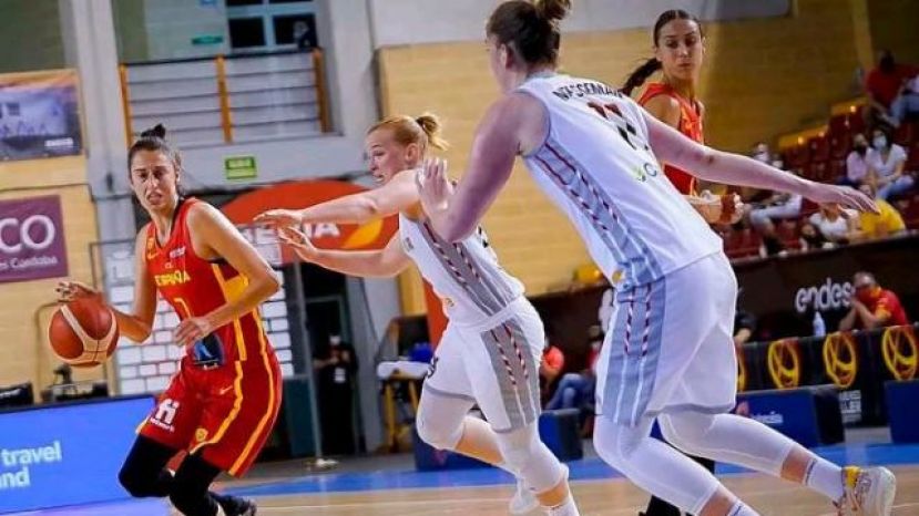 Dos jugadoras de la selección de básquet vacunadas hace pocos días dan positivo