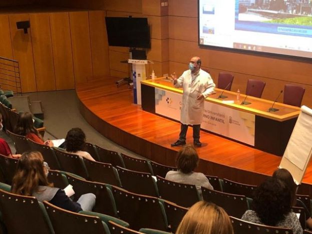Más de 700 profesionales han asistido a los cursos de Salud Mental en el Insular-Materno Infantil