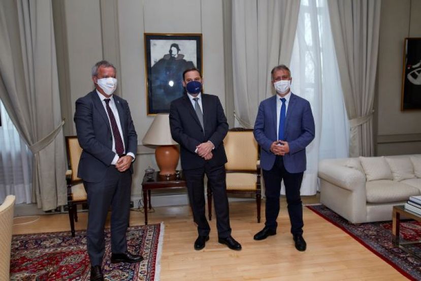 Canarias cierra la incorporaci&oacute;n de los 400 millones de la deuda con el Estado