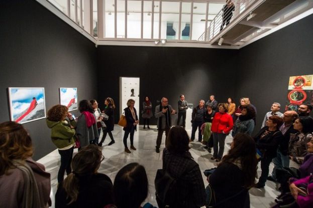 Visita a la exposici&oacute;n &lsquo;El iris de Lucy&rsquo; de artistas africanas