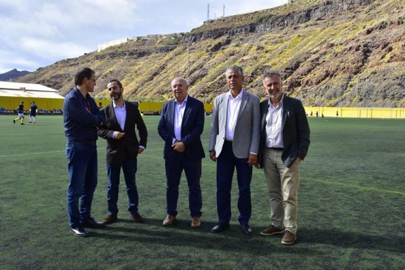 La Aldea: Deportes pone en servicio las pistas de Padel y Skate