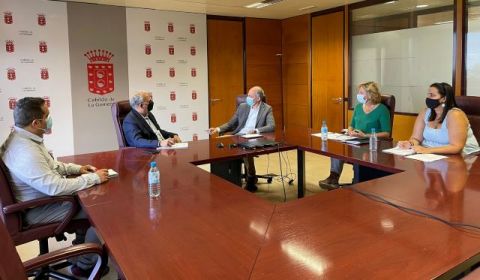 La Gomera: El Cabildo y la C&aacute;mara refuerzan la dinamizaci&oacute;n econ&oacute;mica