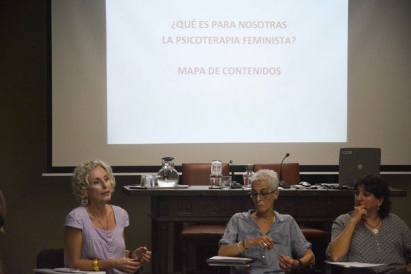 El Cabildo forma a profesionales en Psicoterapia Feminista
