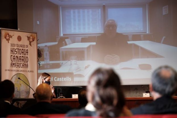 EL MINISTRO CASTELLS ABOGA POR INNOVAR EN LA ENSE&Ntilde;ANZA Y LA INVESTIGACI&Oacute;N PARA QUE LA UNIVERSIDAD SEA LA PUNTA DE LANZA DEL DESARROLLO SOSTENIBLE