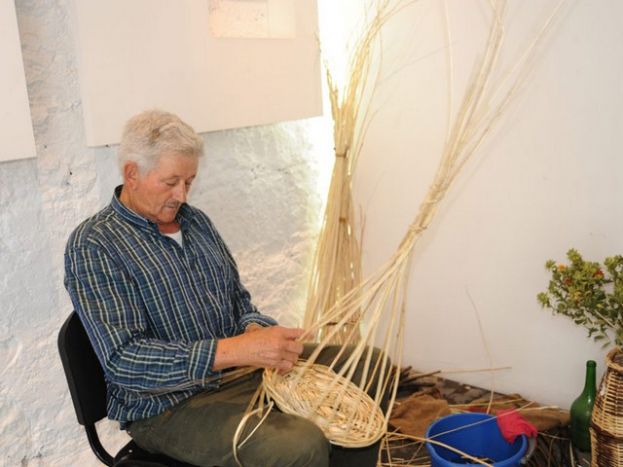 El Cabildo forma a un centenar de artesanos en técnicas empresariales