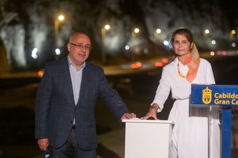 El Cabildo ilumina el acceso a la capital grancanaria con la mejora paisajística de La Laja