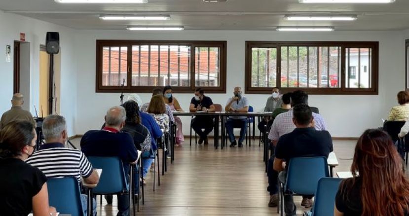 La Gomera: El Cabildo expone las ayudas a autónomos y pymes en Hermigua y Agulo