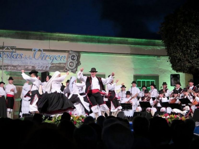 Siga en directo en Radio Faro TV el XXV Festival de Folklore 'Isla de Gran Canaria'