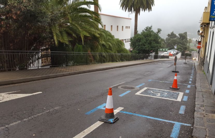 Teror: Asfalto del Muro Nuevo y la calle San Juan Bosco el domingo por la tarde