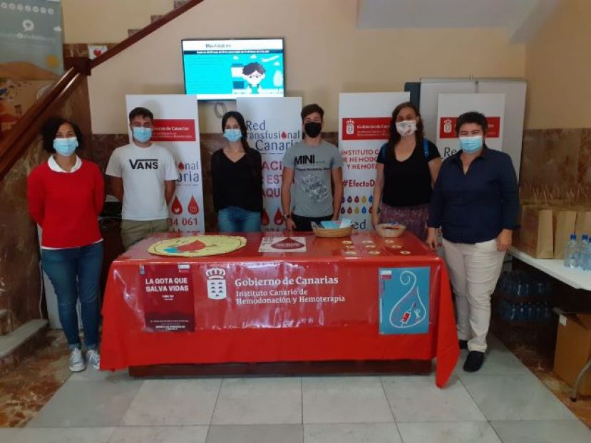 Colecta para fomentar la donaci&oacute;n de sangre del ICHH y el colegio Las Teresianas