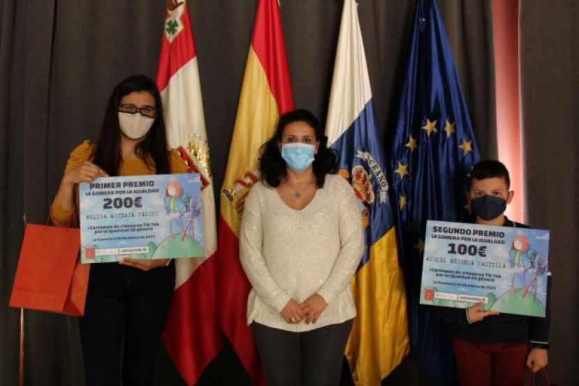 Melisa Arteaga y Adriel Herrera ganadores del concurso &acute;La Gomera por la igualdad'