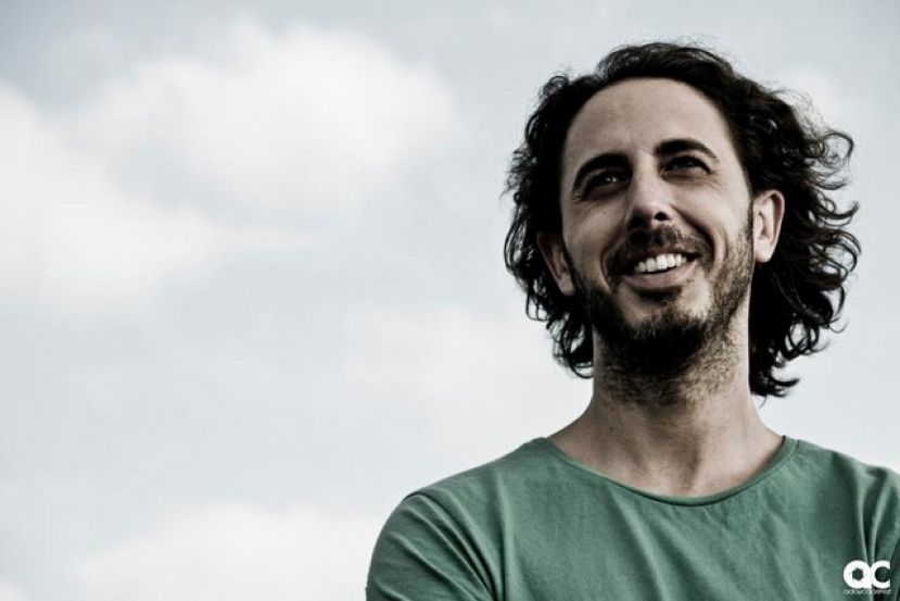 El cantautor Jes&uacute;s Garriga pone broche al ciclo musical &lsquo;Patios En(Cantados)&rsquo;