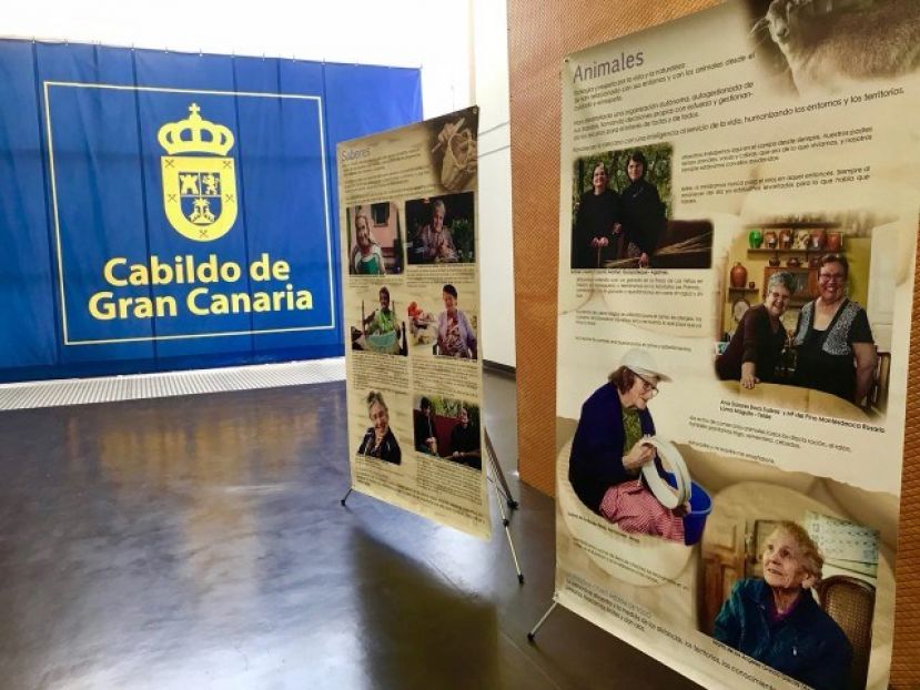 El Patio del Cabildo acoge una exposici&oacute;n de reconocimiento a las mujeres rurales de Gran Canaria