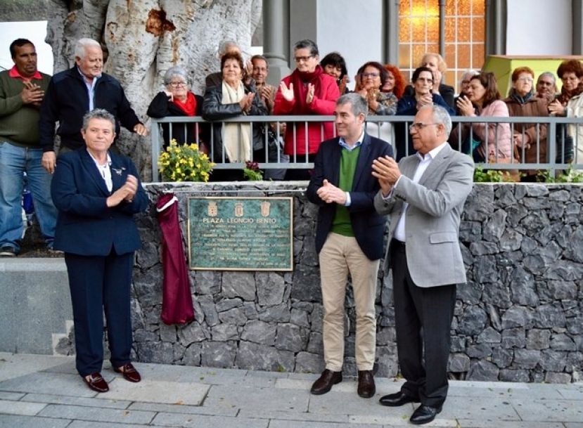 Fernando Clavijo y Casimiro Curbelo inauguran la plaza Leoncio Bento en Agulo