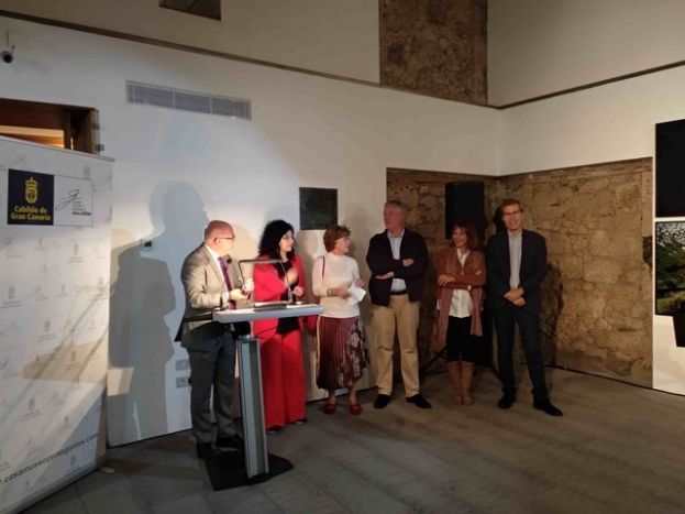 ANTONIO MORALES ENTREGA EL RECUPERADO PREMIO INTERNACIONAL DE NOVELA BENITO P&Eacute;REZ GALD&Oacute;S A ANA MAR&Iacute;A ALONSO FERN&Aacute;NDEZ-ACEYTUNO