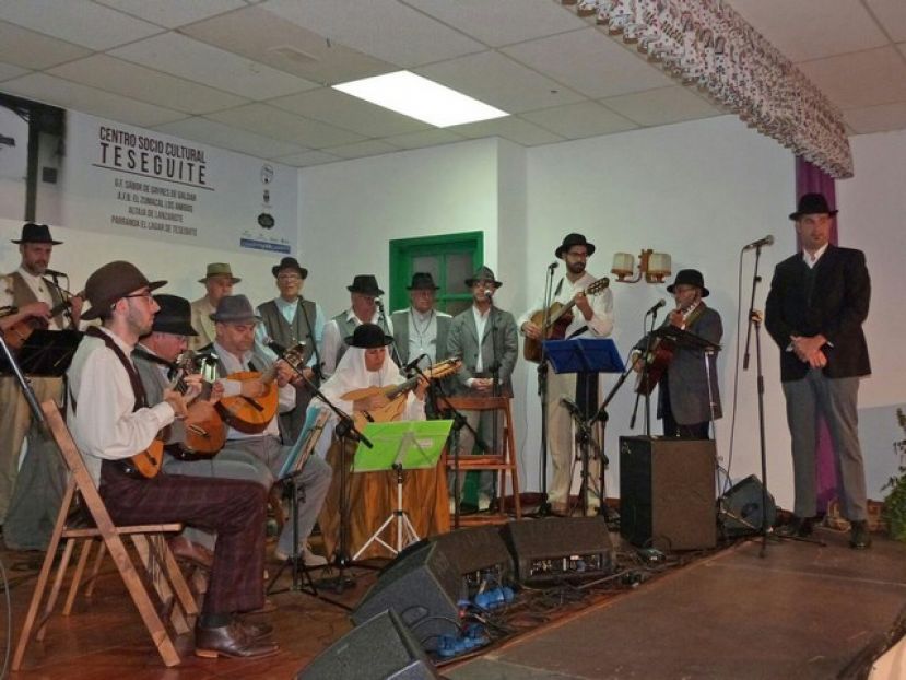 El G.F. S&aacute;bor de Gayres se presenta en sociedad en G&aacute;ldar