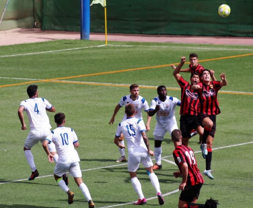 F&uacute;tbol 3&ordf; Divisi&oacute;n: (1-2)  El Ibarra supera el cerco del Viera