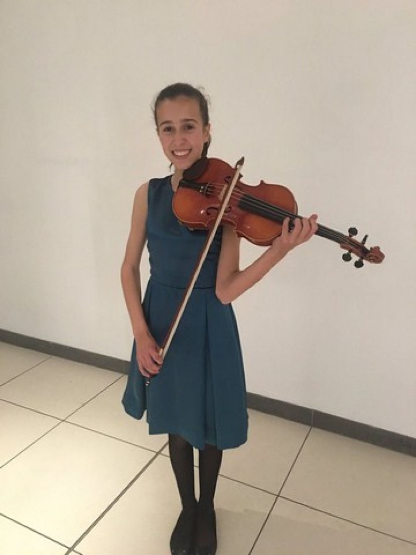 La violinista Katia Nuez Vostokov ofrece un recital en el Gabinete Literario
